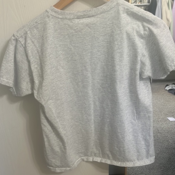 Brandy Melville T-Shirt - Picture 3 of 3